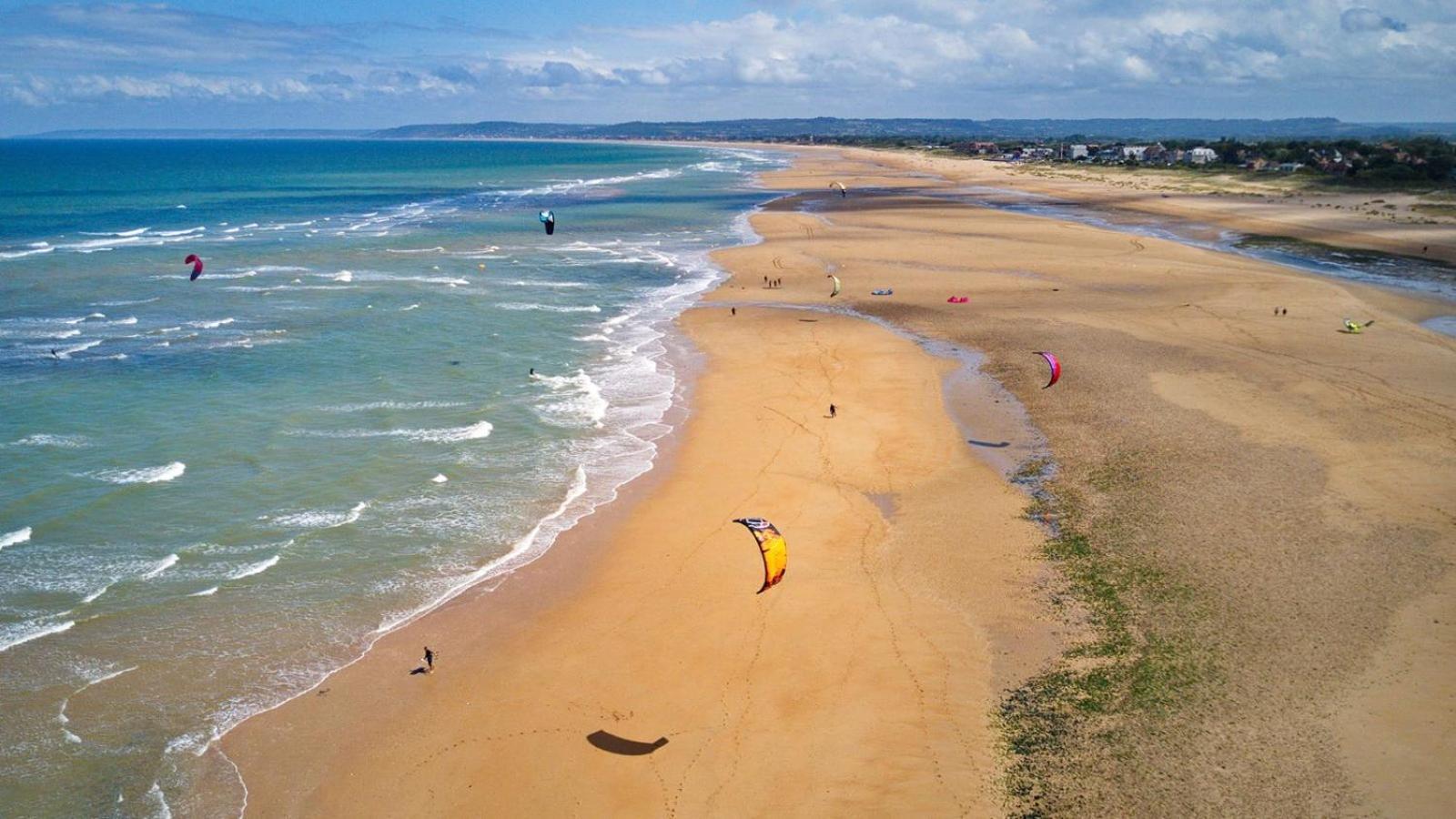Grange Petite Brise Bord De Mer Luc-sur-Mer Eksteriør bilde